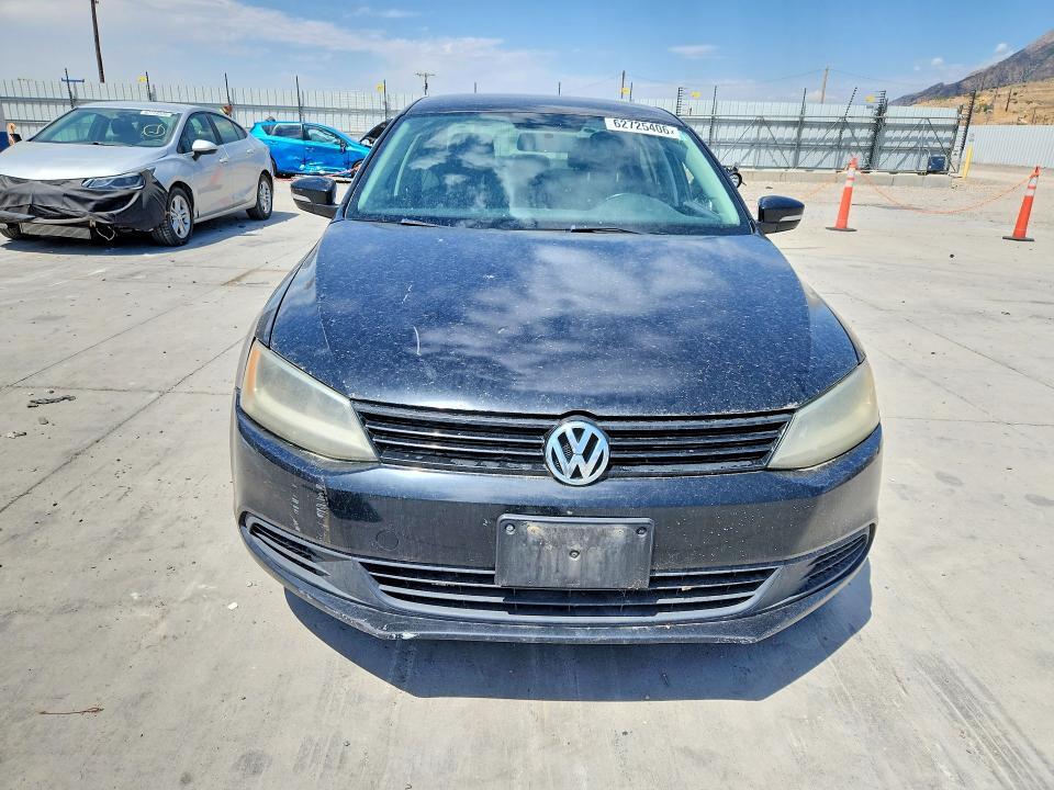 2012 VOLKSWAGEN JETTA SE — Фото 5 из 12