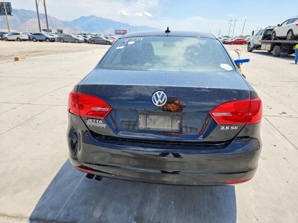 2012 VOLKSWAGEN JETTA SE — Фото 6 из 12