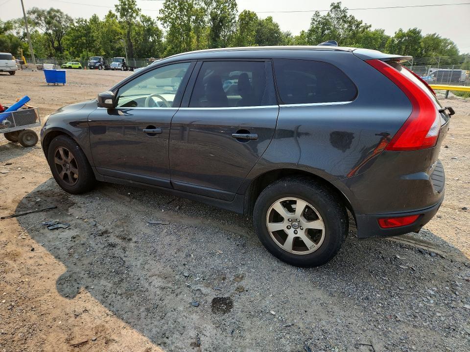 2012 VOLVO XC60 3.2 — Фото 2 из 13
