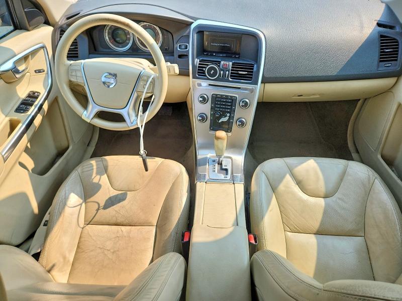 2012 VOLVO XC60 3.2 — Фото 8 из 13