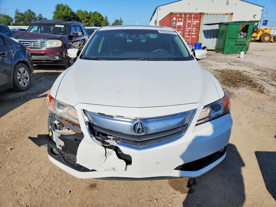 19VDE1F73DE402212 2013 ACURA ILX photo no. 5