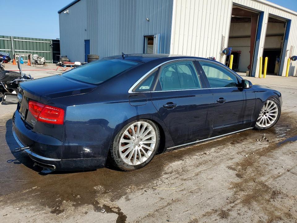 WAUA2AFD3DN026600 2013 AUDI A8 photo no. 3
