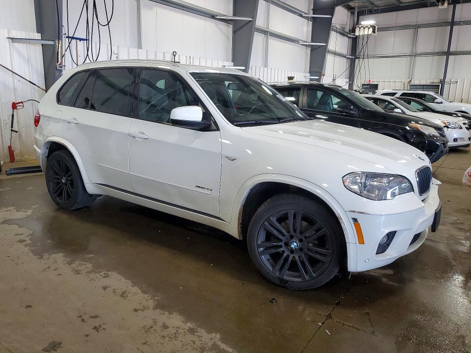 2013 BMW X5 XDRIVE35I — Фото 4 из 12