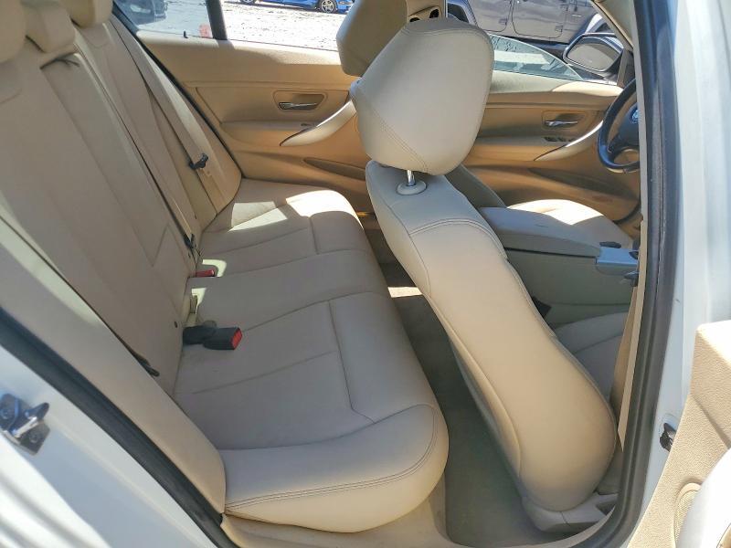 2013 BMW 320 I XDRIVE — Фото 10 из 12