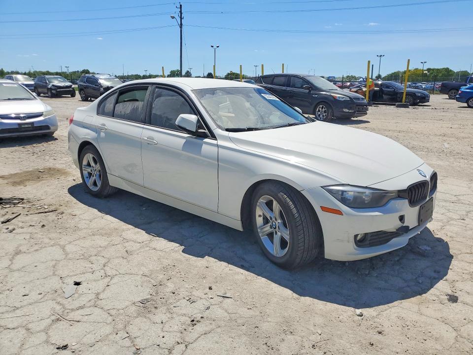 2013 BMW 320 I XDRIVE — Фото 4 из 12