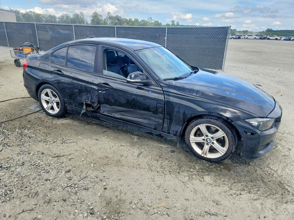 2013 BMW 328 I — Фото 4 из 12