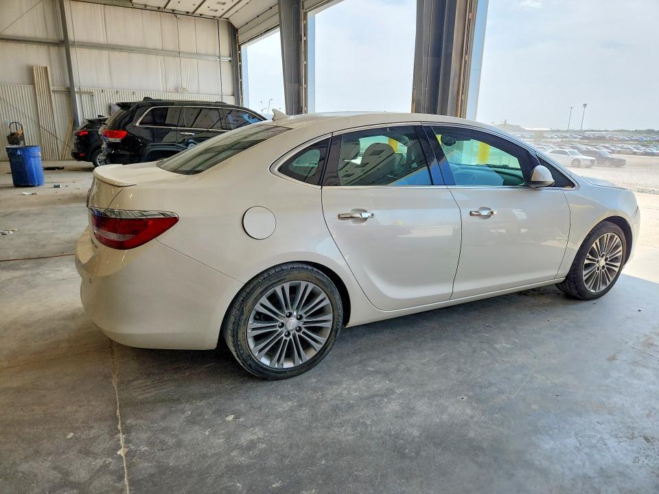 2013 BUICK VERANO PREMIUM — Фото 3 из 12