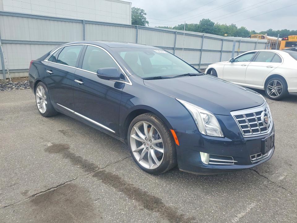 2013 CADILLAC XTS PREMIUM COLLECTION — Фото 4 из 12