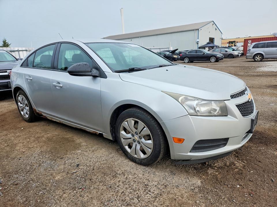 1G1PL5SHXD7298097 2013 CHEVROLET CRUZE photo no. 4