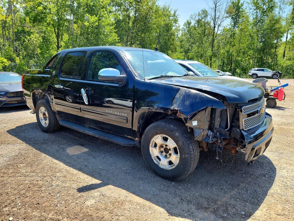 2013 CHEVROLET AVALANCHE LT — Фото 4 из 13
