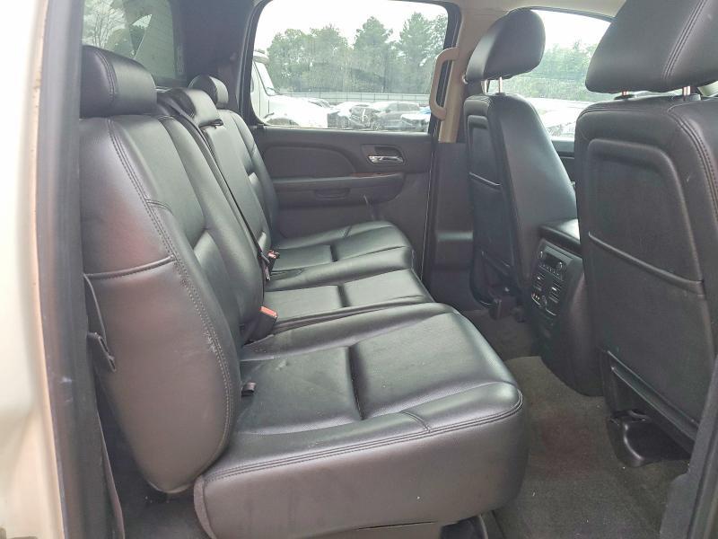 2013 CHEVROLET AVALANCHE LTZ — Фото 10 из 12