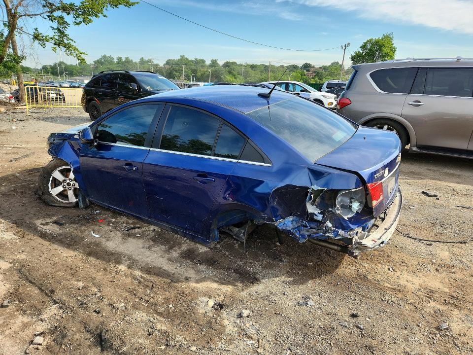 2013 CHEVROLET CRUZE LT — Фото 2 из 13