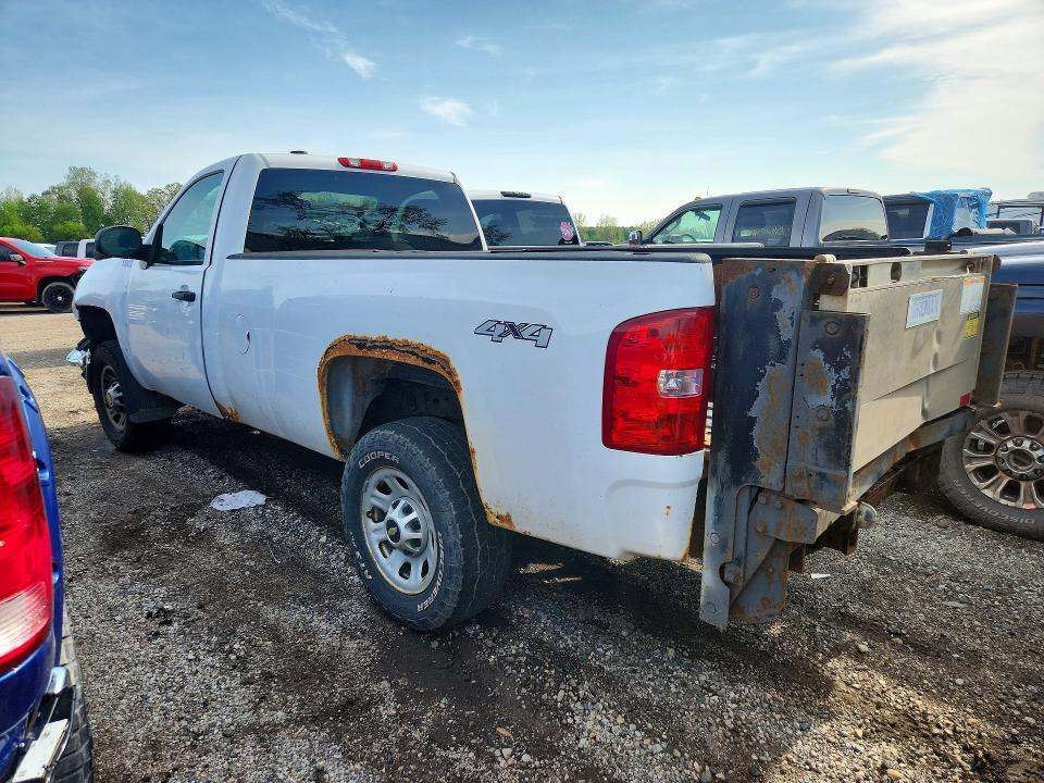 1GC0KVCG2DZ163038 2013 CHEVROLET SILVERADO photo no. 2