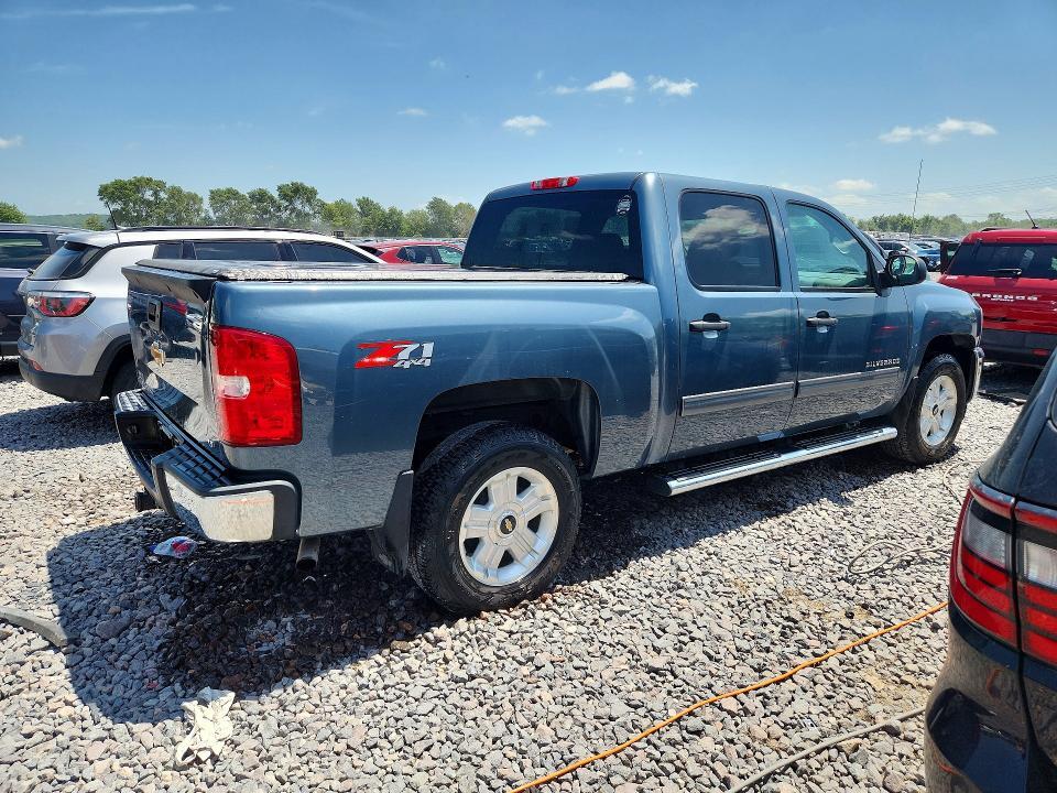 2013 CHEVROLET SILVERADO K1500 LT — Фото 3 из 12