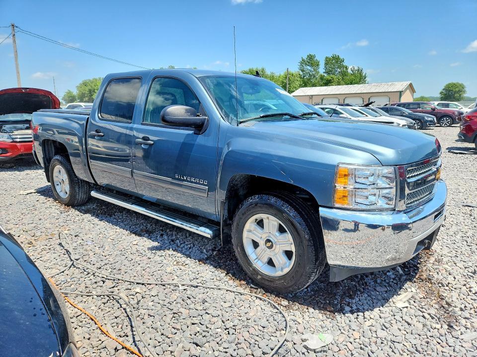2013 CHEVROLET SILVERADO K1500 LT — Фото 4 из 12
