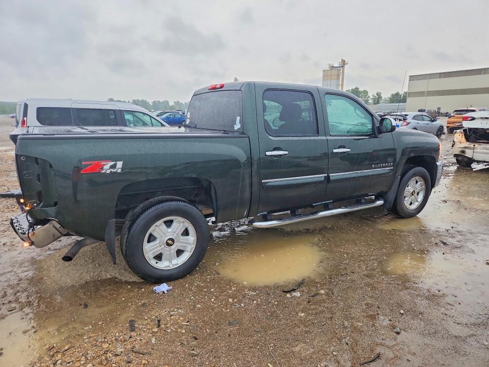 2013 CHEVROLET SILVERADO K1500 LT — Фото 3 из 12