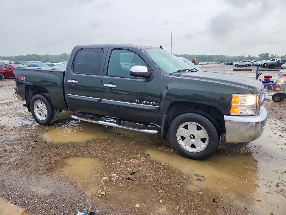 2013 CHEVROLET SILVERADO K1500 LT — Фото 4 из 12