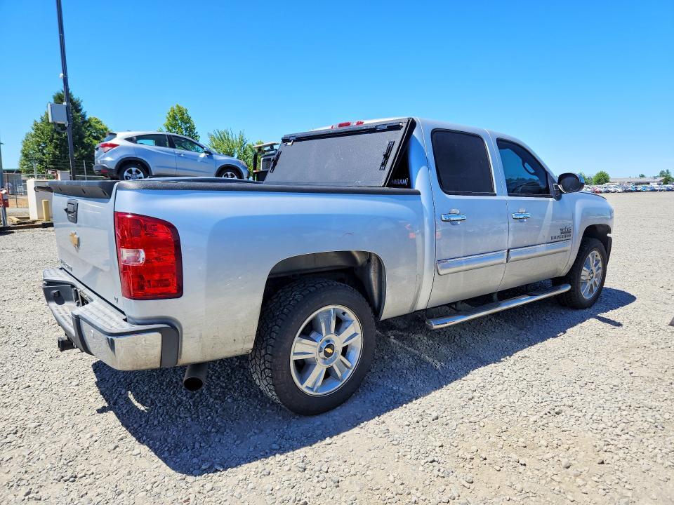 2013 CHEVROLET SILVERADO K1500 LT — Фото 3 из 13