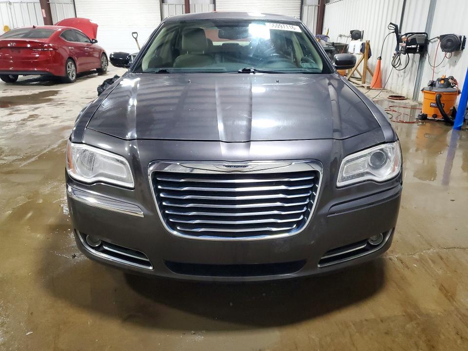 2C3CCARG8DH573681 2013 CHRYSLER 300 photo no. 5