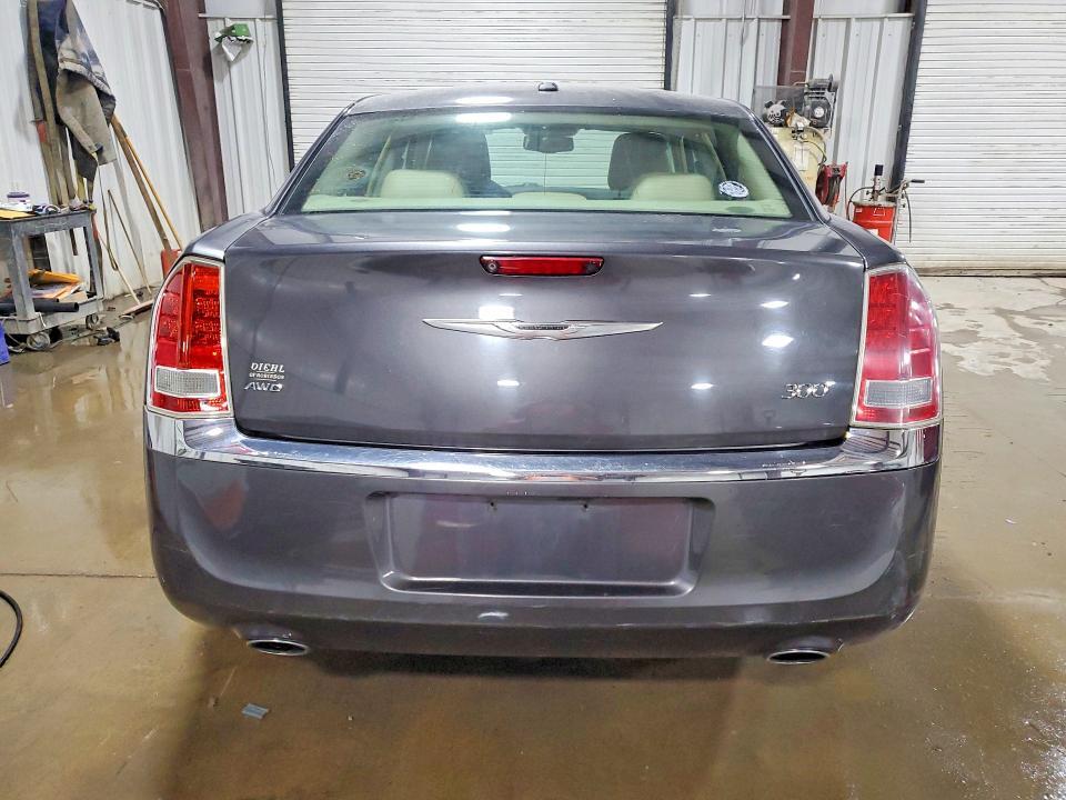 2C3CCARG8DH573681 2013 CHRYSLER 300 photo no. 6