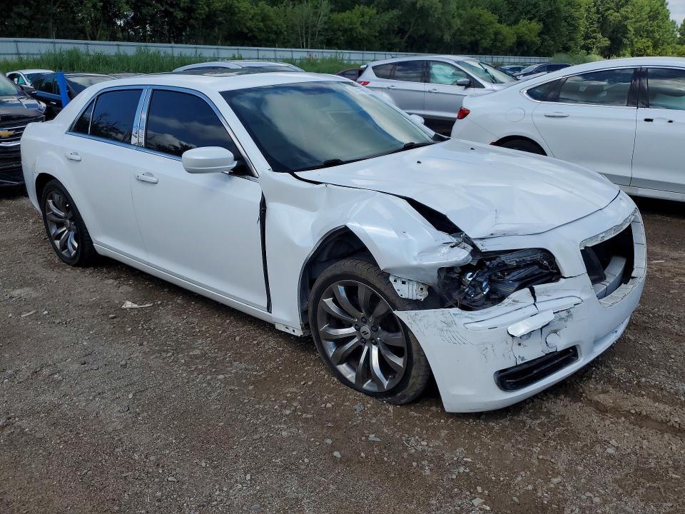 2C3CCAAG2DH530093 2013 CHRYSLER 300 photo no. 4