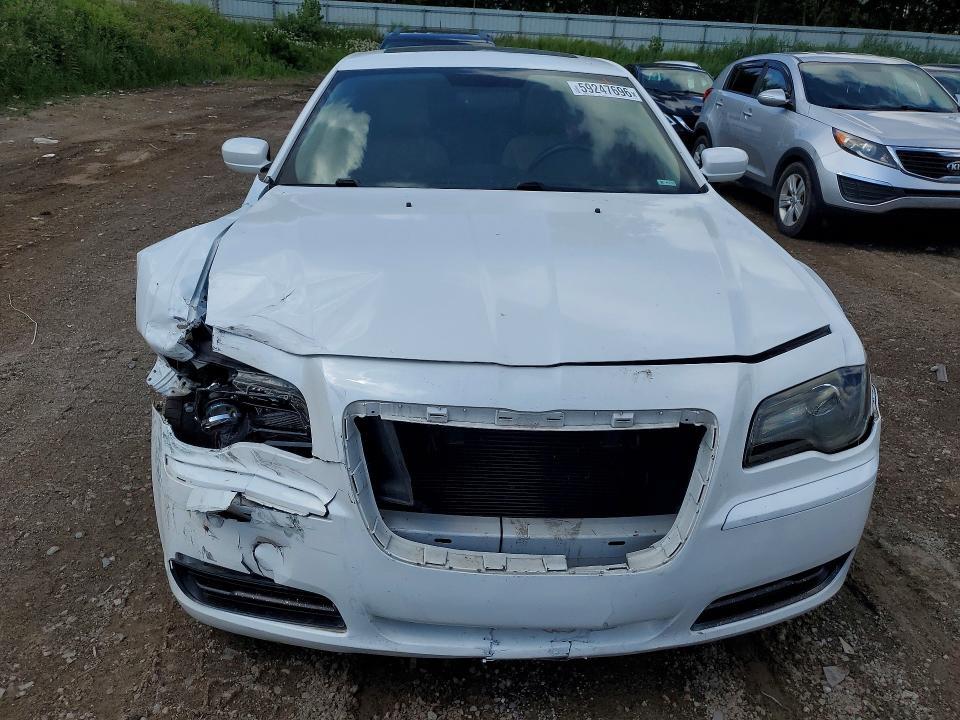 2C3CCAAG2DH530093 2013 CHRYSLER 300 photo no. 5