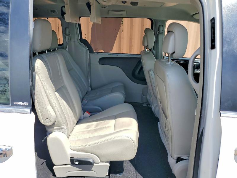 2013 CHRYSLER TOWN & COUNTRY TOURING L — Фото 11 из 14