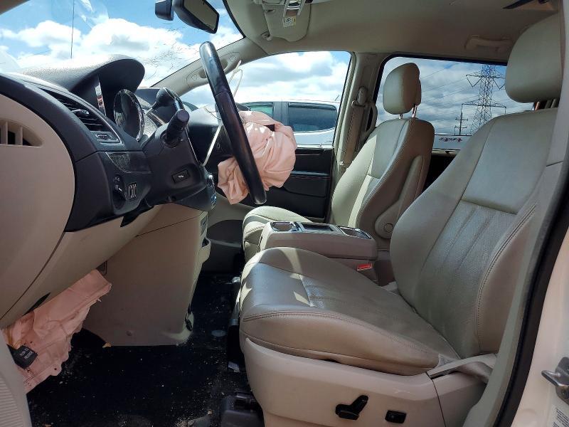 2013 CHRYSLER TOWN & COUNTRY TOURING L — Фото 7 из 14