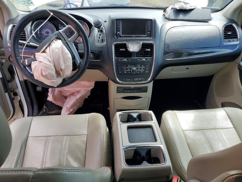 2013 CHRYSLER TOWN & COUNTRY TOURING L — Фото 8 из 14