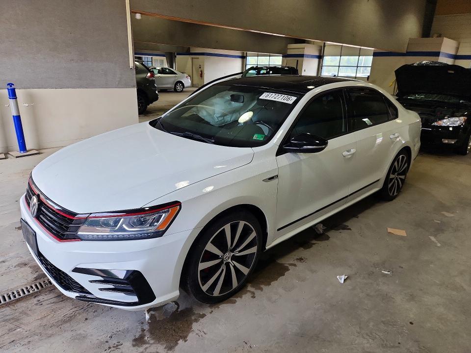 2018 VOLKSWAGEN PASSAT GT