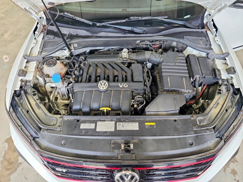 2018 VOLKSWAGEN PASSAT GT — Фото 11 из 12