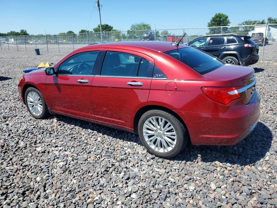 2013 CHRYSLER 200 LIMITED — Фото 2 из 12