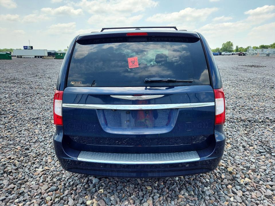 2013 CHRYSLER TOWN & COUNTRY TOURING — Фото 6 из 12