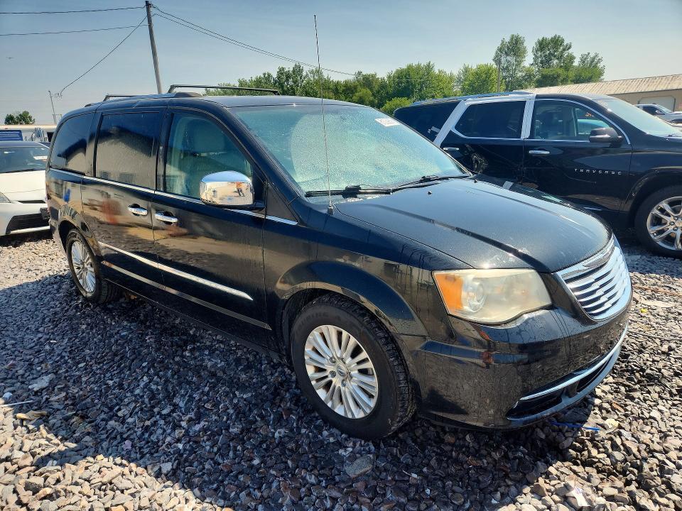 2013 CHRYSLER TOWN & COUNTRY LIMITED — Фото 4 из 13