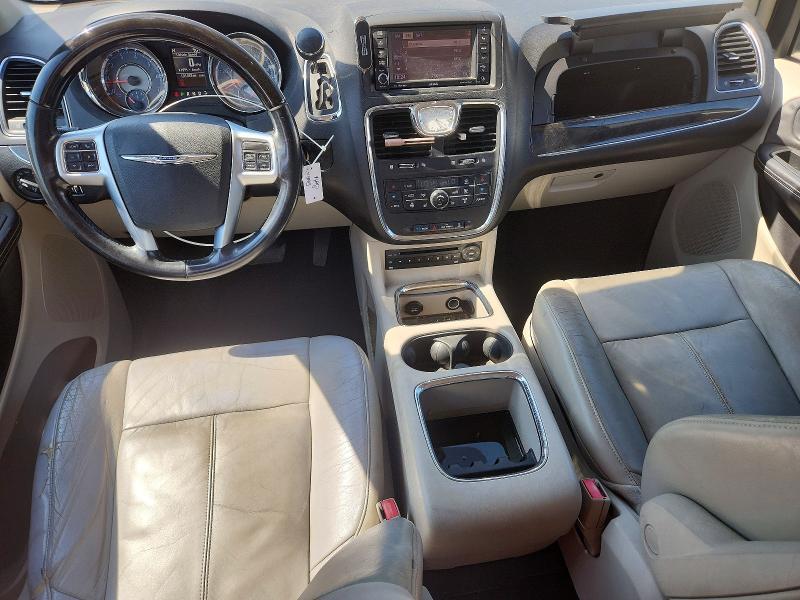2013 CHRYSLER TOWN & COUNTRY LIMITED — Фото 8 из 13