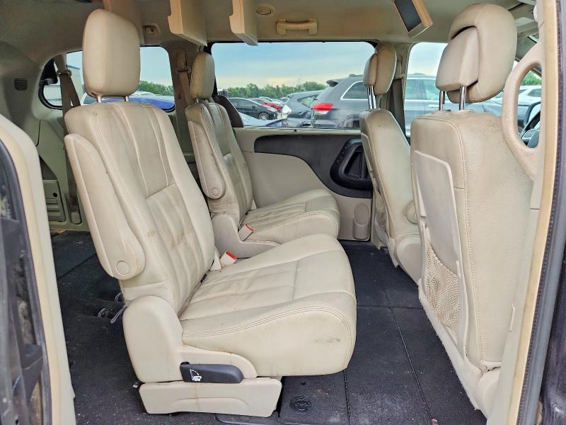 2013 CHRYSLER TOWN & COUNTRY TOURING L — Фото 11 из 14