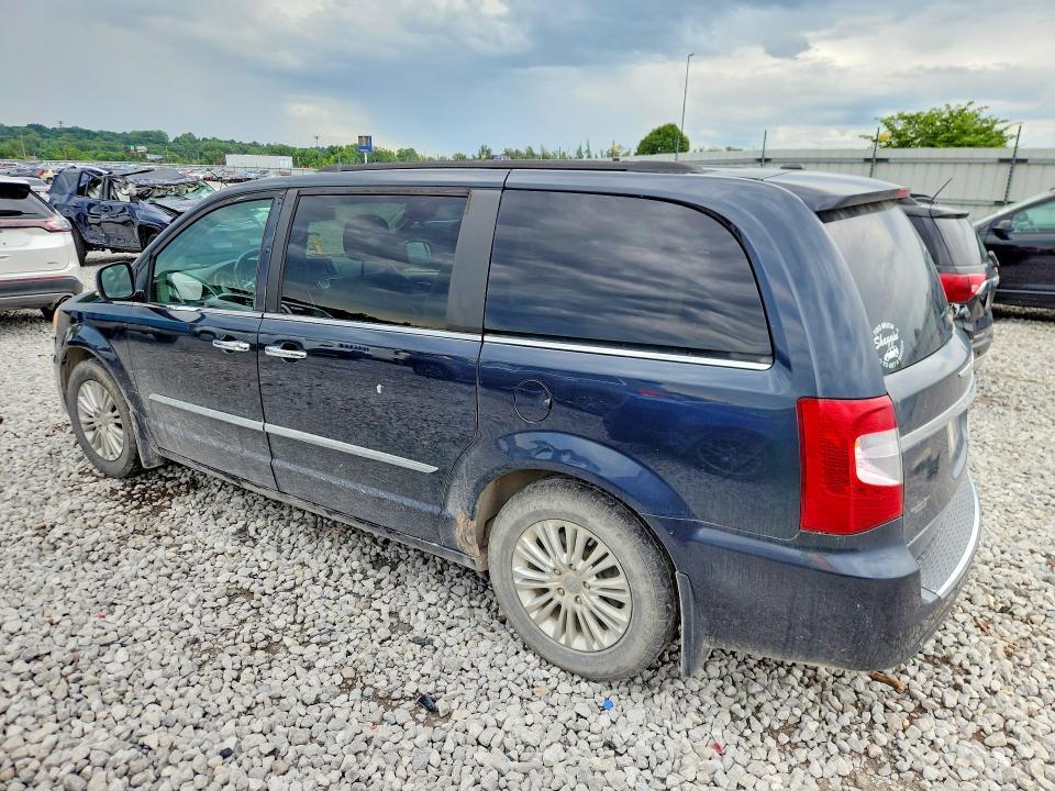 2013 CHRYSLER TOWN & COUNTRY TOURING L — Фото 2 из 14