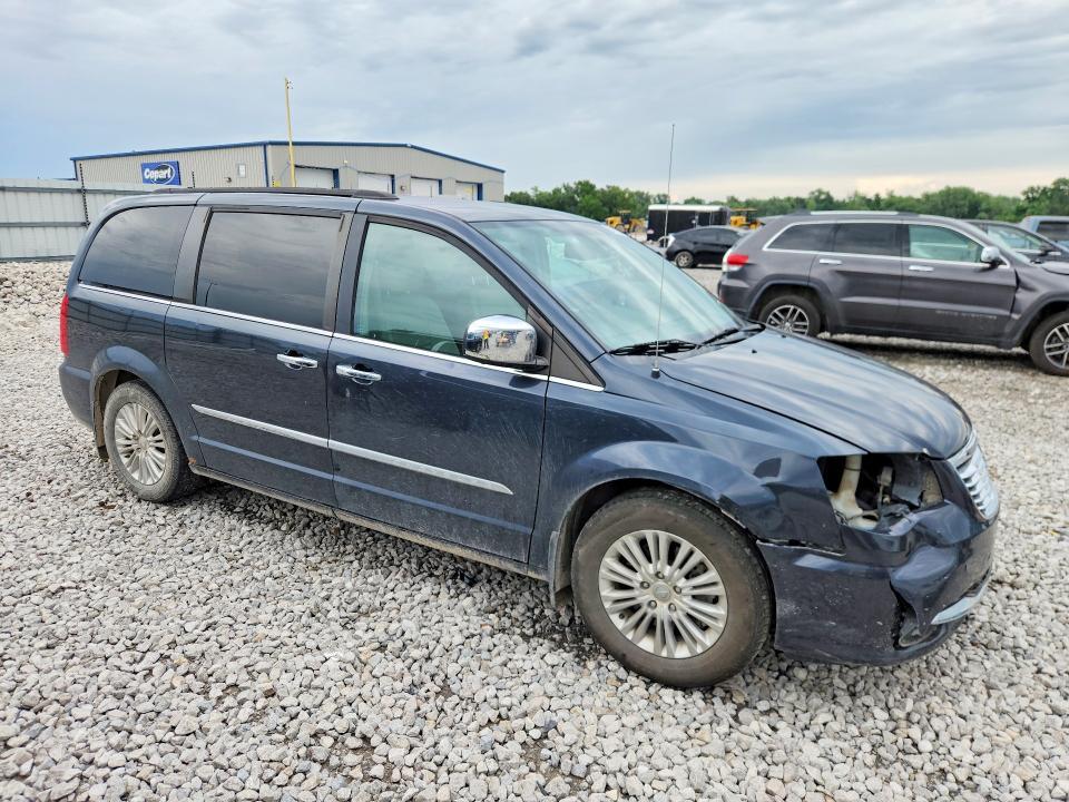 2013 CHRYSLER TOWN & COUNTRY TOURING L — Фото 4 из 14