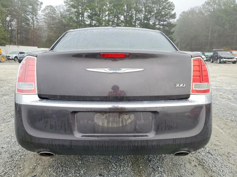 2013 CHRYSLER 300 — Фото 6 из 12