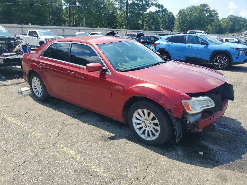 2013 CHRYSLER 300 — Фото 4 из 12