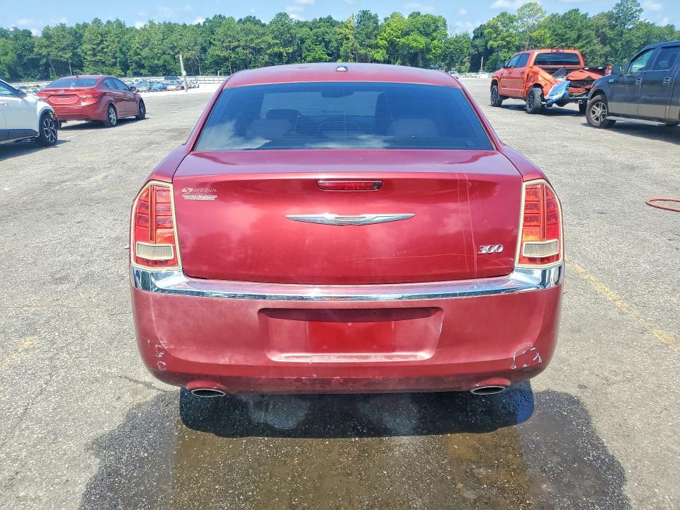 2013 CHRYSLER 300 — Фото 6 из 12