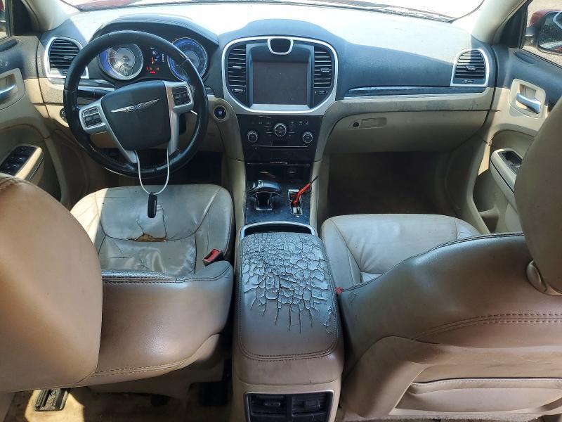 2013 CHRYSLER 300 — Фото 8 из 12