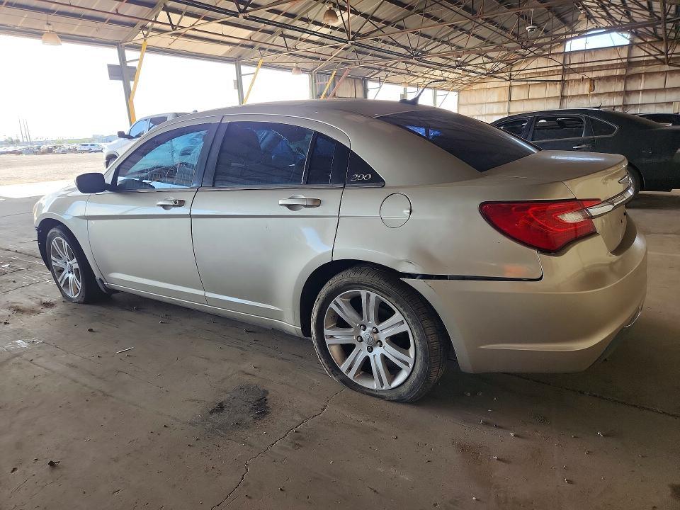 2013 CHRYSLER 200 LX — Фото 2 из 12