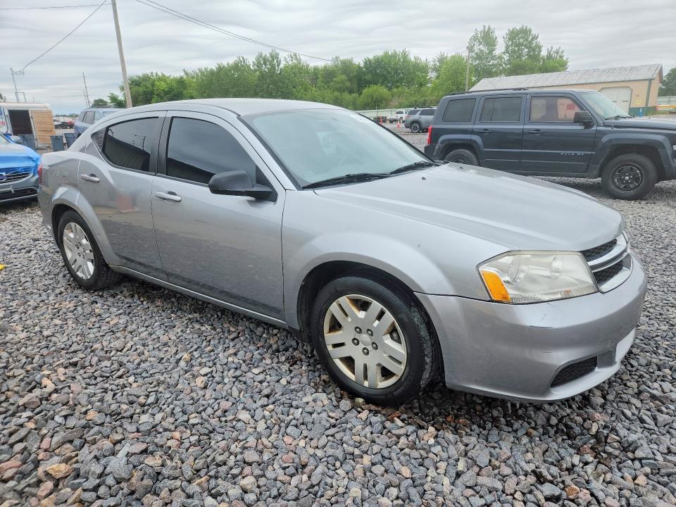 2013 DODGE AVENGER SE — Фото 4 из 12