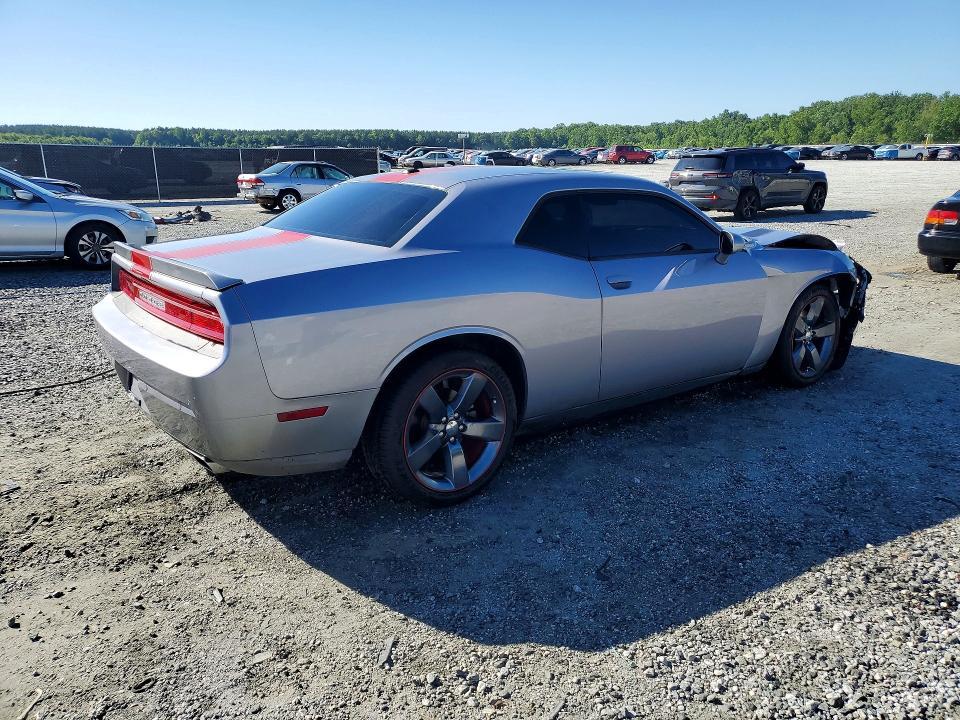 2C3CDYAG6DH642000 2013 DODGE CHALLENGER photo no. 3