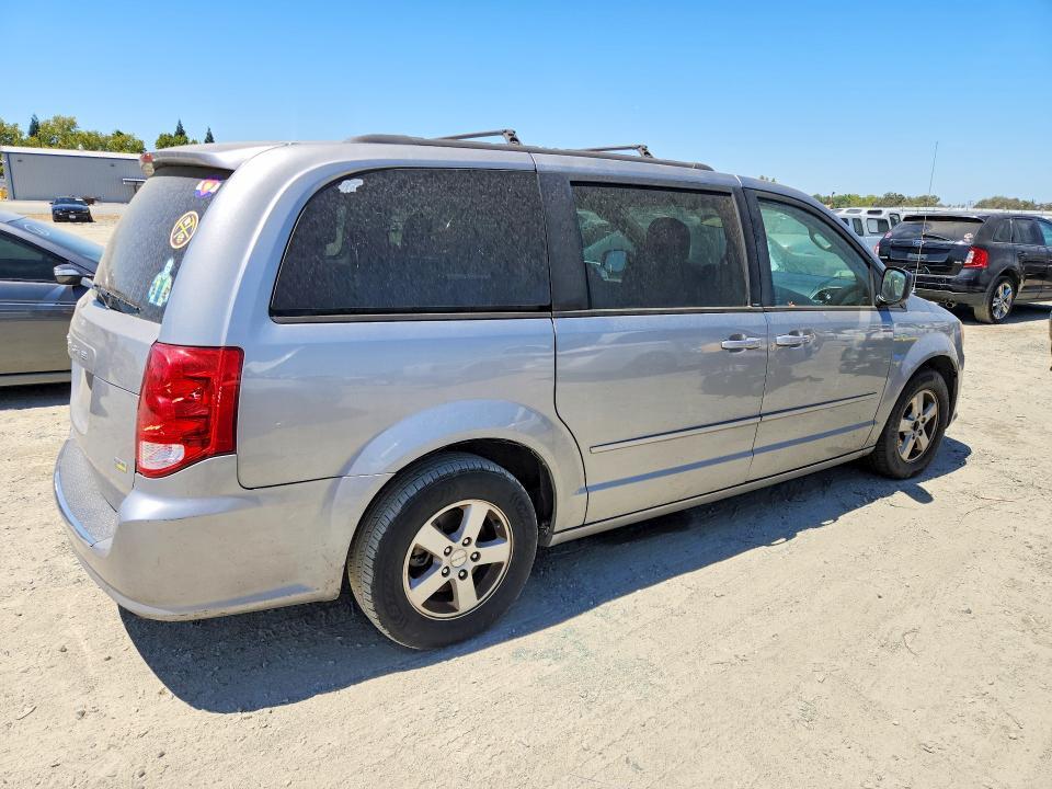 2013 DODGE GRAND CARAVAN SXT — Фото 3 из 13