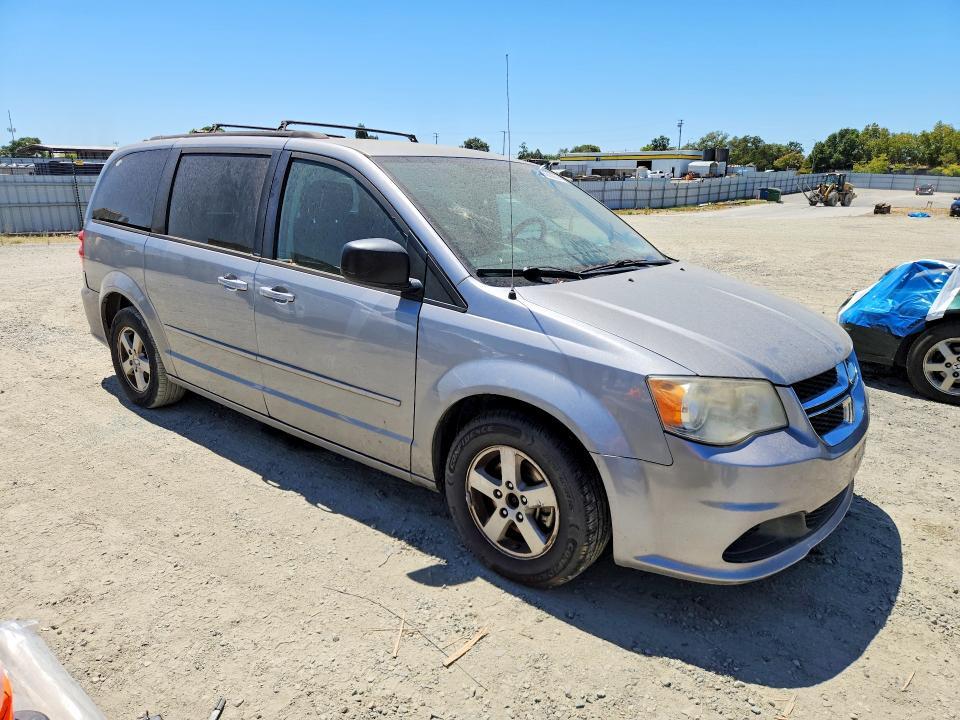 2013 DODGE GRAND CARAVAN SXT — Фото 4 из 13