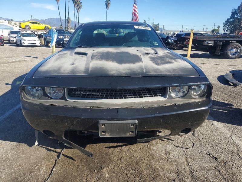 2013 DODGE CHALLENGER SXT — Фото 5 из 12