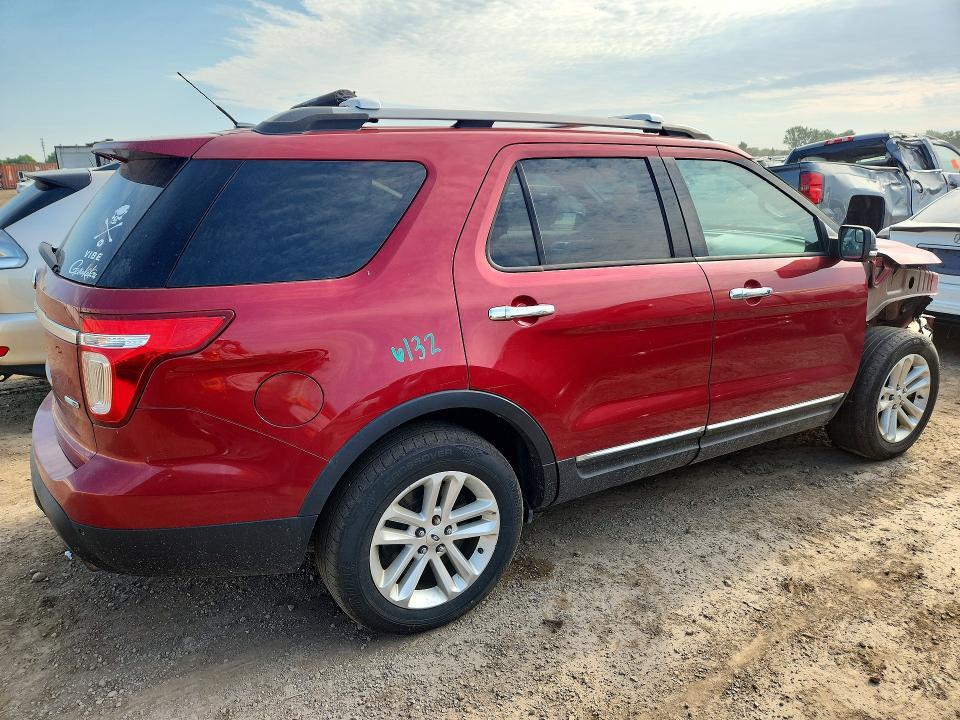 1FM5K8D85DGC28731 2013 FORD EXPLORER photo no. 3