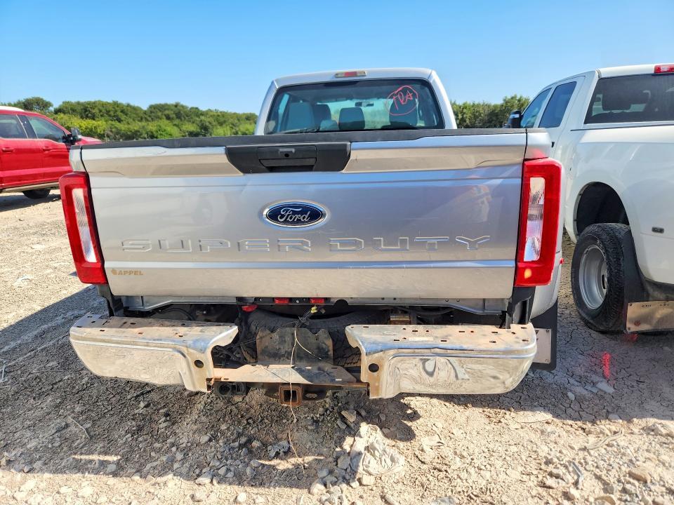 2013 FORD F350 SUPER DUTY — Фото 6 из 13
